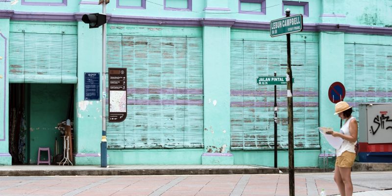 City jaunt or island getaway? You get to choose your own adventure in Malaysia’s exciting Penang Island. Whether you’re in the mood for a cultural trip, a beach holiday, or a culinary feast, the island will keep you satiated for days. Plan your trip with this guide on where to stay in Penang.